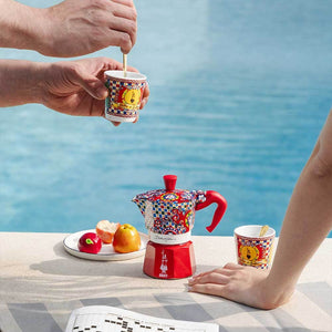Bialetti x Dolce&Gabbana carretto set ambientata – fotografia ambientata ufficiale Bialetti
