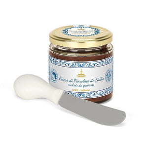 vasetto di crema di Colomba Dolce E Gabbana al Cioccolato e Fragoline Fiasconaro