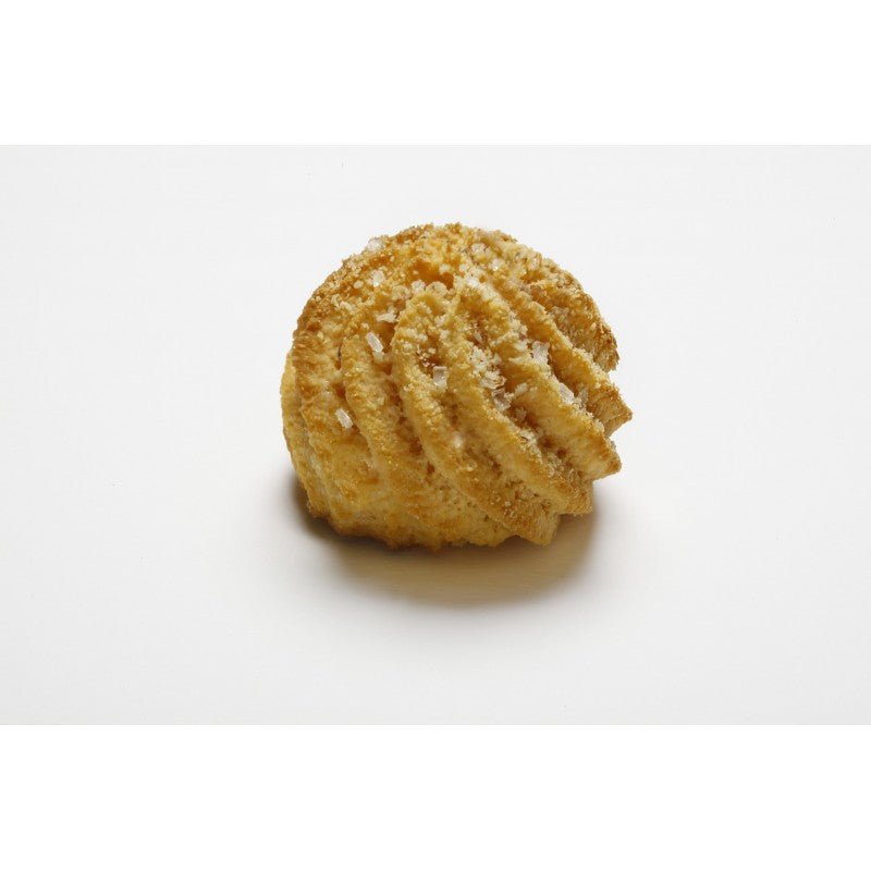 Paste di Mandorla con Passito e note di agrumi di Sicilia, biscotto singolo, peluso